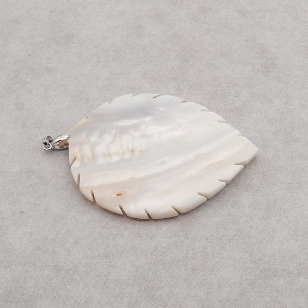 Natural M.O.P (Mother Of Pearl) Gemstone Pendant Bead For Cheap