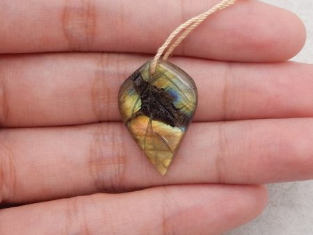 Natural Flash Labradorite Gemstone Carved leaf Pendant, 26×18×4mm, 3.6g For Cheap